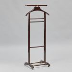 1003 1274 VALET STAND